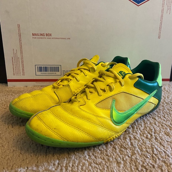 futsal shoes size 11